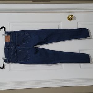 Levis Mile High Super Skinny Jeans 